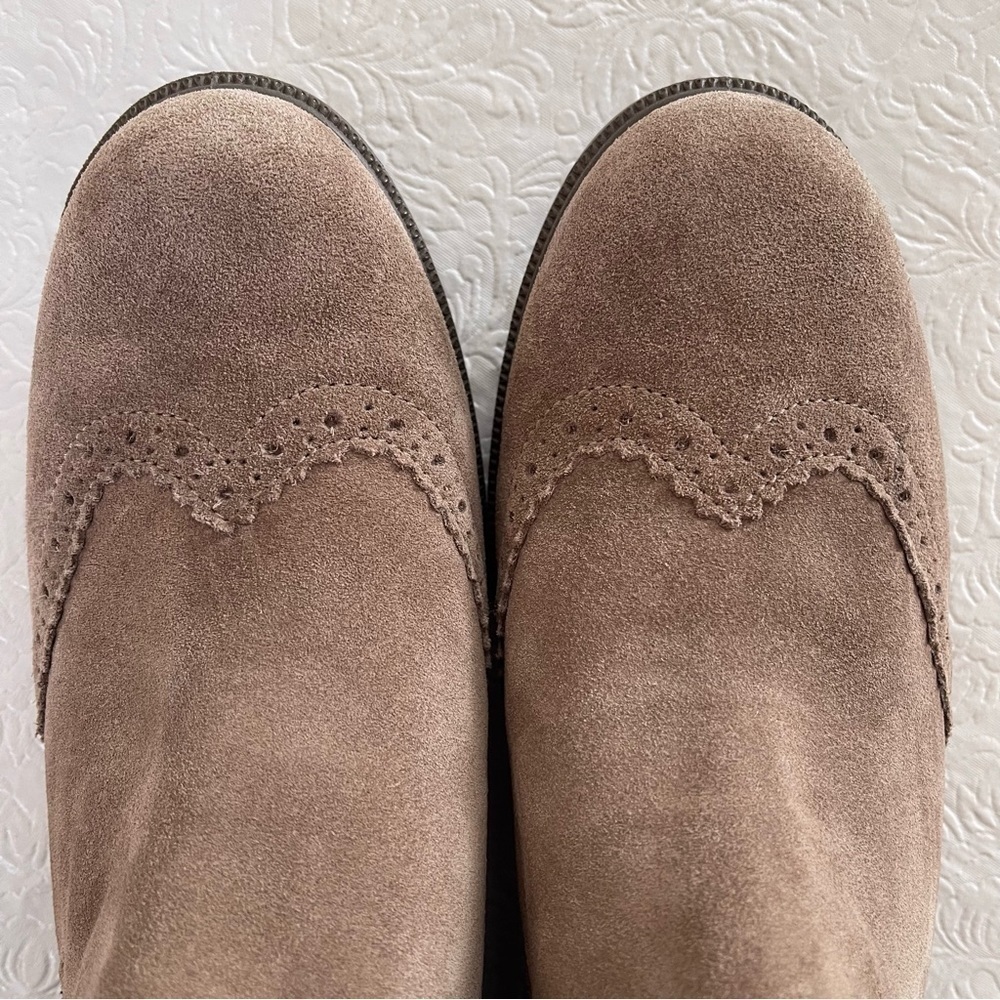 NWOB Hotter County Chelsea Boot Tan Suede US Size 9 - Picture 2 of 16